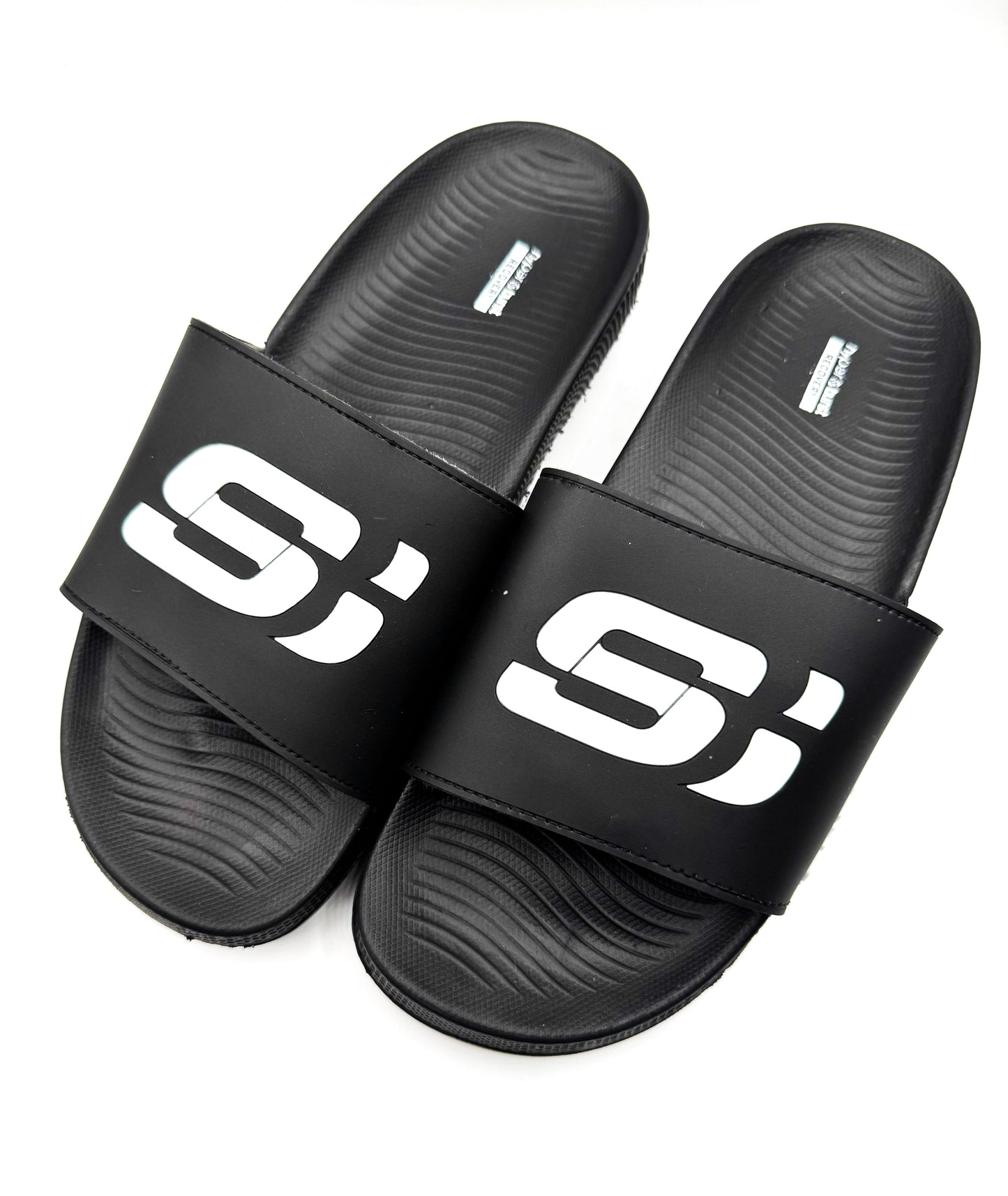 Men’s Black Medicated Slippers – Soft, Water-Resistant, Daily Wear | Skechers Inspired