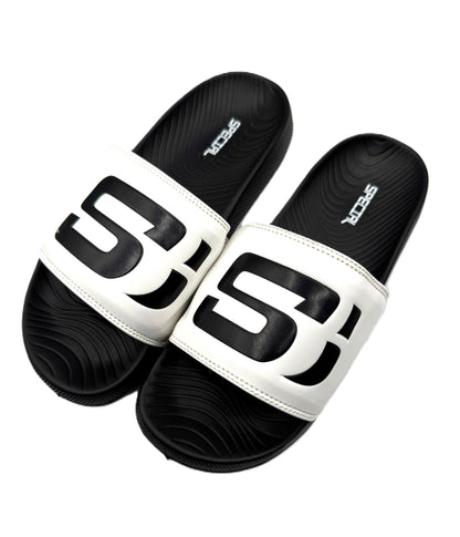 Skechers-Inspired White Slippers – Stylish & Super Comfortable for Indoor/Outdoor Use